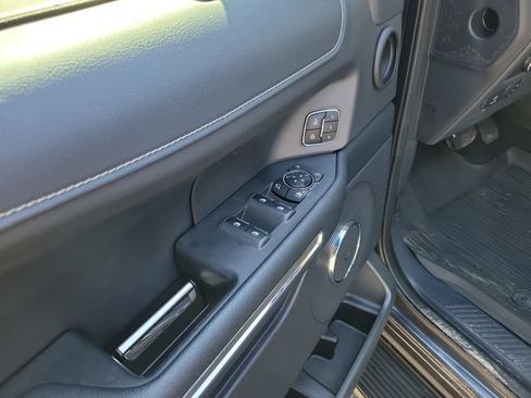 Used 2024 Ford Expedition XLT RWD image 18