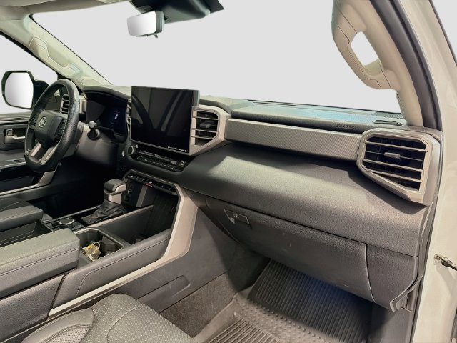 Used 2024 Toyota Tundra Limited AWD/4WD image 22