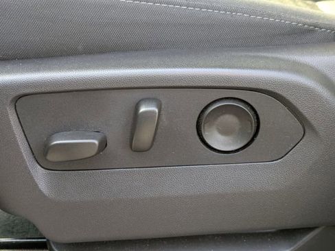 Used 2024 GMC Sierra 1500 Elevation image 22