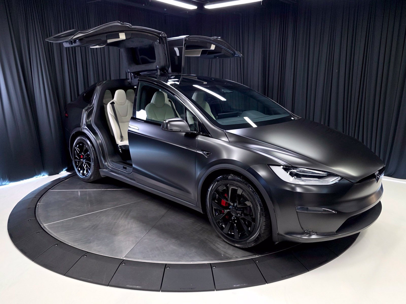 Used 2023 Tesla Model X Plaid AWD/4WD image 16