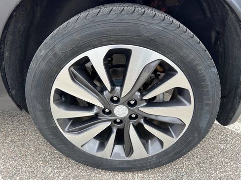 Used 2018 Buick Encore Premium image 27