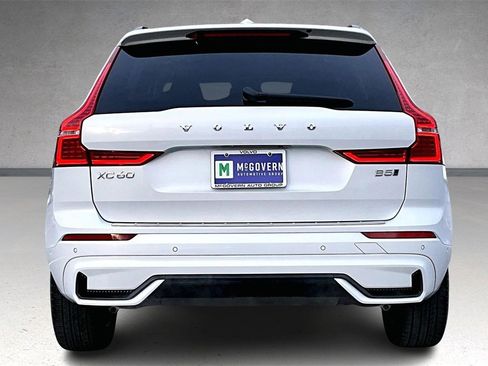 Certified 2023 Volvo XC60 B5 Plus w/ Protection Package Premier image 5