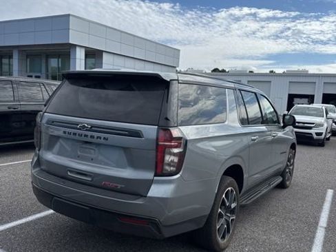Used 2023 Chevrolet Suburban RST w/ Luxury Package image 4