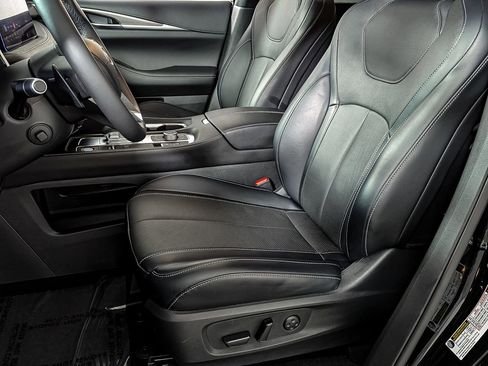 Used 2023 INFINITI QX60 Luxe w/ Performance Audio Package image 15