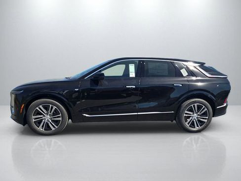 New 2026 Cadillac Lyriq Luxury image 8