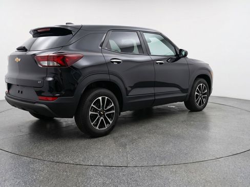 Used 2025 Chevrolet TrailBlazer LT AWD/4WD image 9