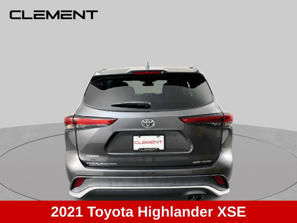 Used 2021 Toyota Highlander XSE AWD/4WD image 7