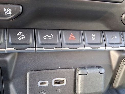 Used 2021 GMC Sierra 1500 AT4 image 24