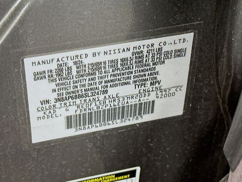 Used 2025 Nissan Kicks S image 12