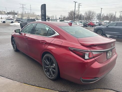 Used 2025 Lexus ES 300h w/ Premium Package image 24