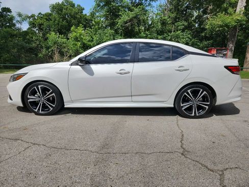 Used 2021 Nissan Sentra SR FWD image 4