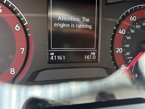 Used 2019 Volkswagen Jetta S w/ Driver Assistance Package FWD image 2