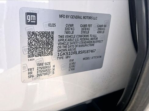 Used 2025 GMC Yukon Denali w/ Denali Reserve Package RWD image 37