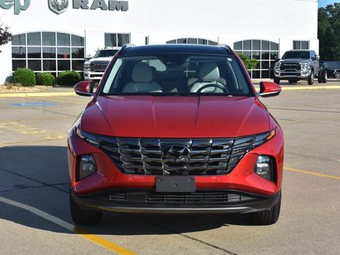 Used 2023 Hyundai Tucson Limited AWD/4WD image 2