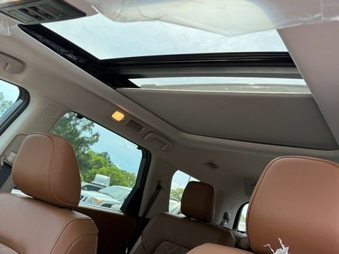 New 2026 Nissan Pathfinder Platinum AWD/4WD image 16