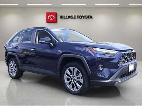 Certified 2022 Toyota RAV4 Limited FWD image 7