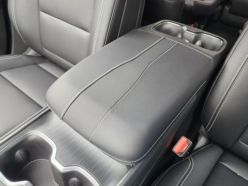 New 2026 GMC Acadia Elevation w/ Black Edition image 32