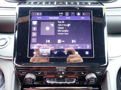 Certified 2023 Jeep Grand Cherokee Altitude AWD/4WD image 25