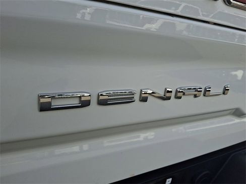 Used 2022 GMC Sierra 2500 Denali image 33