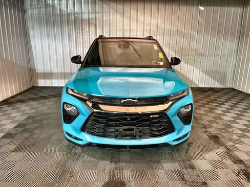 Used 2021 Chevrolet TrailBlazer RS w/ Technology Package image 3