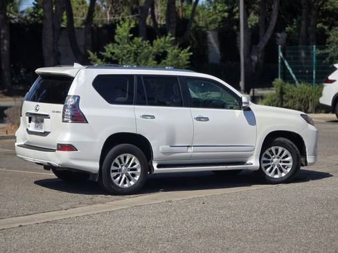 Used 2018 Lexus GX 460 Premium w/ Premium Package AWD/4WD image 5
