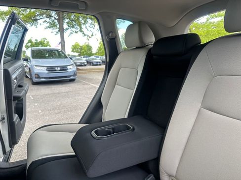 Certified 2025 Honda CR-V EX image 27