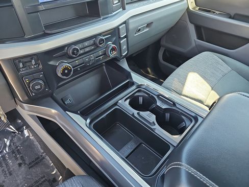 Used 2023 Ford F250 XLT w/ FX4 Off-Road Package image 25