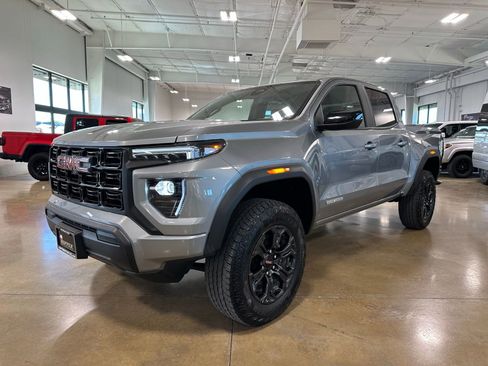 Used 2024 GMC Canyon Elevation RWD image 3