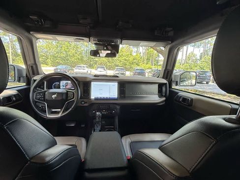 Used 2024 Ford Bronco Wildtrak AWD/4WD image 16