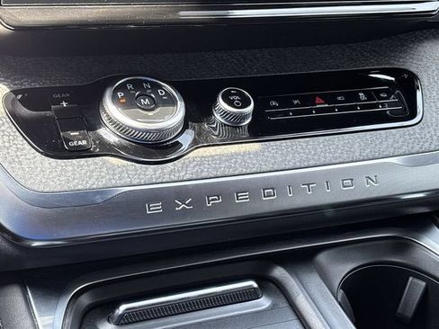 Used 2026 Ford Expedition Tremor AWD/4WD image 18