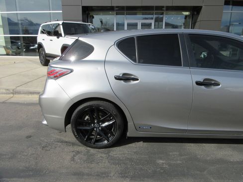 Used 2016 Lexus CT 200h w/ Special Edition image 12