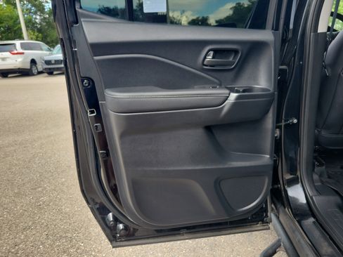 Certified 2025 Honda Ridgeline Sport image 13