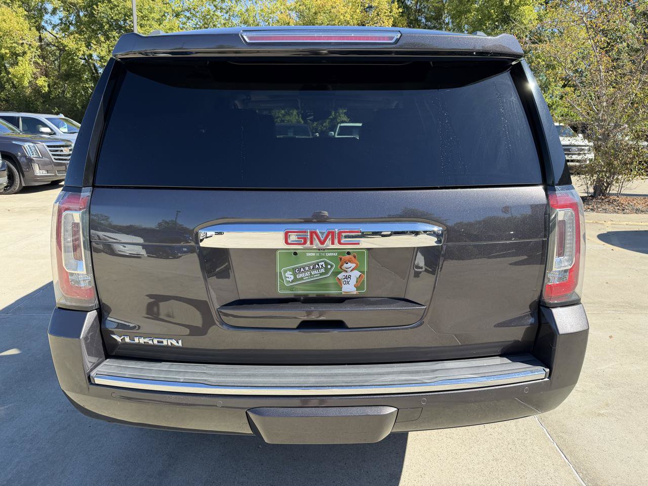 Used 2017 GMC Yukon Denali w/ Open Road Package AWD/4WD image 6