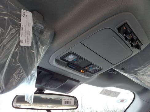 New 2026 Ford F250 XL w/ XL Chrome Package image 19