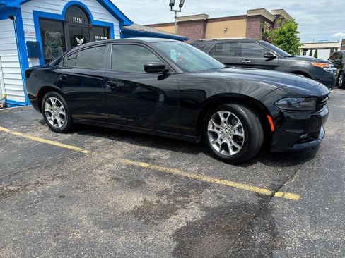 Used 2016 Dodge Charger SXT AWD/4WD image 3
