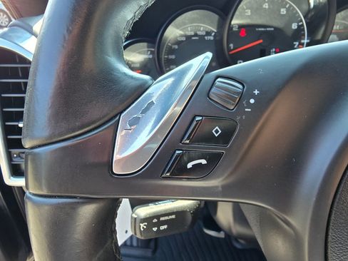 Used 2012 Porsche Cayenne AWD/4WD image 6