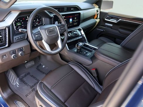 Used 2024 GMC Sierra 1500 Denali w/ Denali Reserve Package AWD/4WD image 12