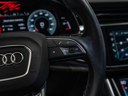 Used 2022 Audi Q8 Premium Plus image 33