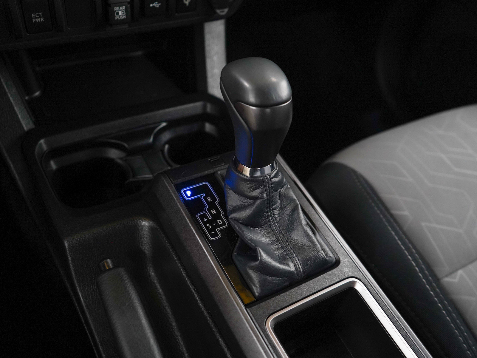 Used 2023 Toyota Tacoma TRD Sport AWD/4WD image 22