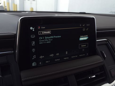 Used 2024 Chevrolet Suburban High Country w/ Advanced Technology Package image 23