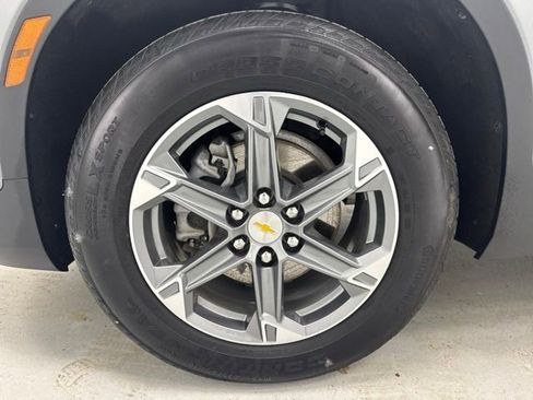 Used 2024 Chevrolet Blazer LT w/ Convenience Package FWD image 35