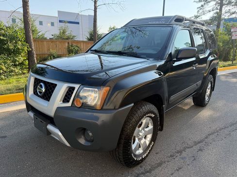 Used 2011 Nissan Xterra S AWD/4WD image 2
