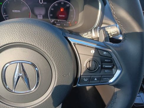 Used 2023 Acura MDX SH-AWD w/ Technology Package image 23