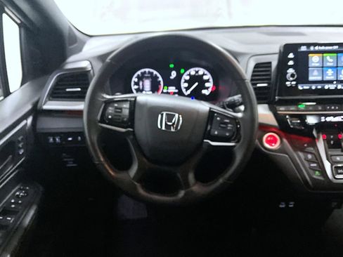 Used 2025 Honda Odyssey Sport-L image 12
