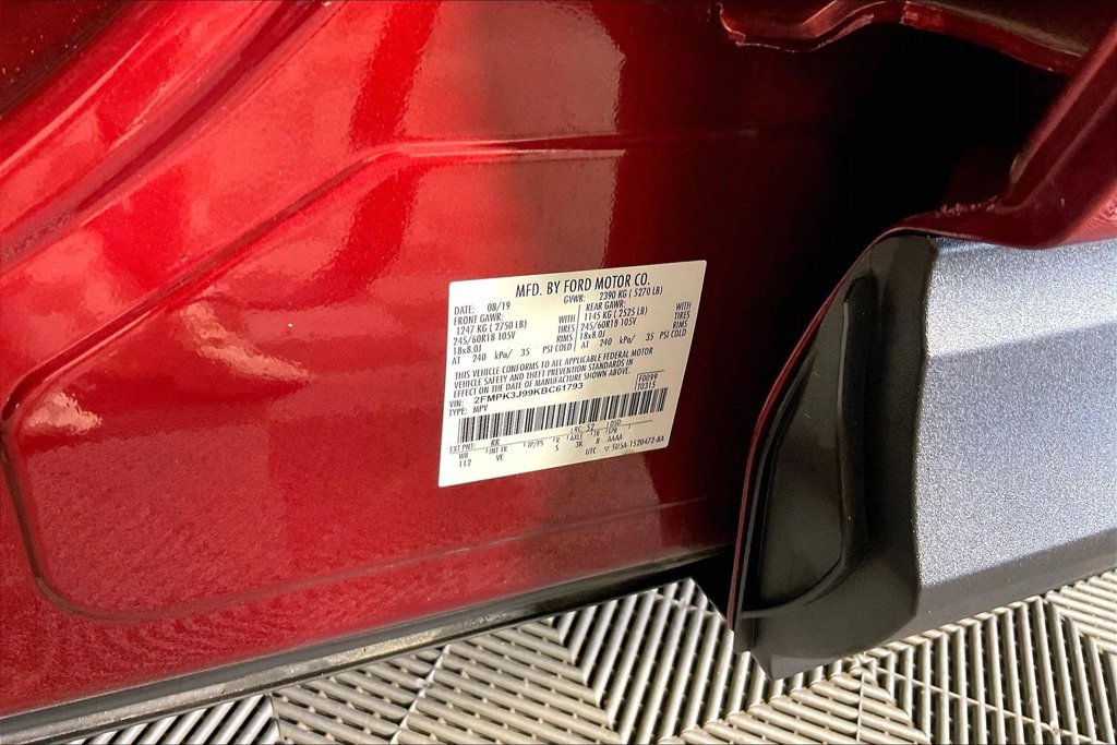 Used 2019 Ford Edge SEL w/ Equipment Group 201A FWD image 40