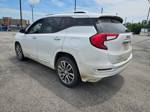 Used 2022 GMC Terrain Denali w/ Denali Premium Package AWD/4WD image 5
