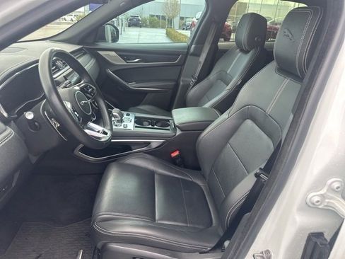 Used 2024 Jaguar F-PACE R-Dynamic S image 9