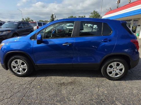 Used 2016 Chevrolet Trax LS FWD image 3