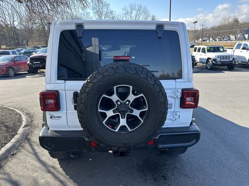 Used 2021 Jeep Wrangler Unlimited Sport image 4