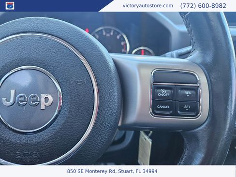 Used 2011 Jeep Liberty Limited w/ Comfort/Convenience Group image 16